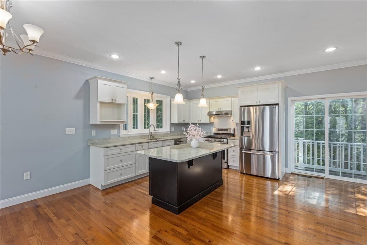Condominium at 52 Compass Pt # 52, North Andover MA 01845, North Andover, photo 2 of 41