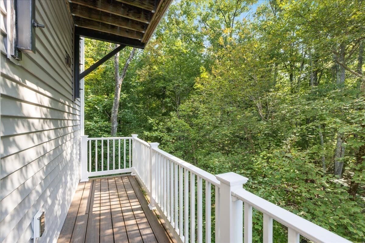 Condominium at 52 Compass Pt # 52, North Andover MA 01845, North Andover, photo 17 of 41