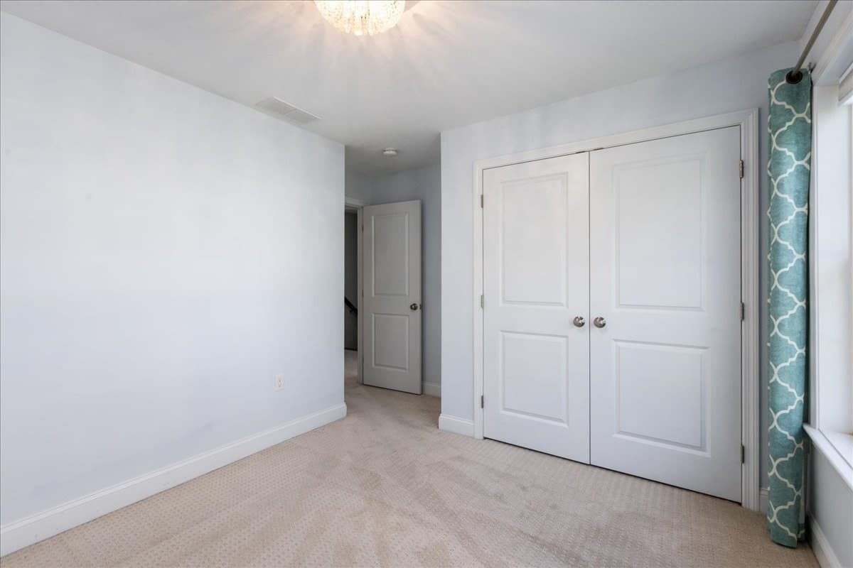 Condominium at 52 Compass Pt # 52, North Andover MA 01845, North Andover, photo 24 of 41