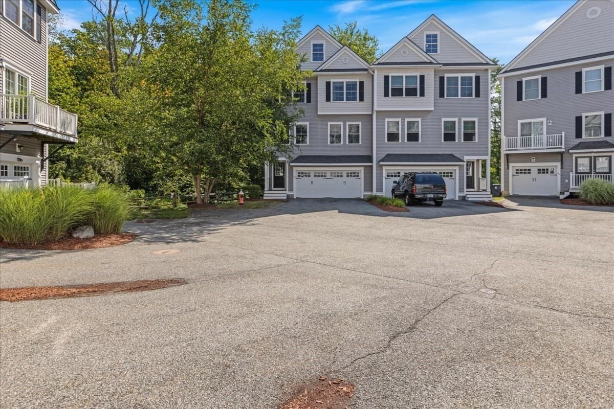 Condominium at 52 Compass Pt # 52, North Andover MA 01845, North Andover, photo 41 of 41