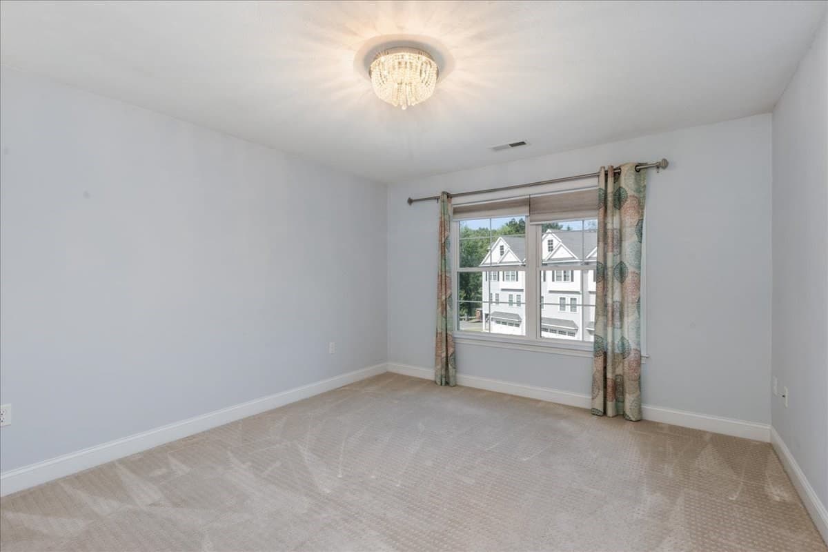 Condominium at 52 Compass Pt # 52, North Andover MA 01845, North Andover, photo 21 of 41