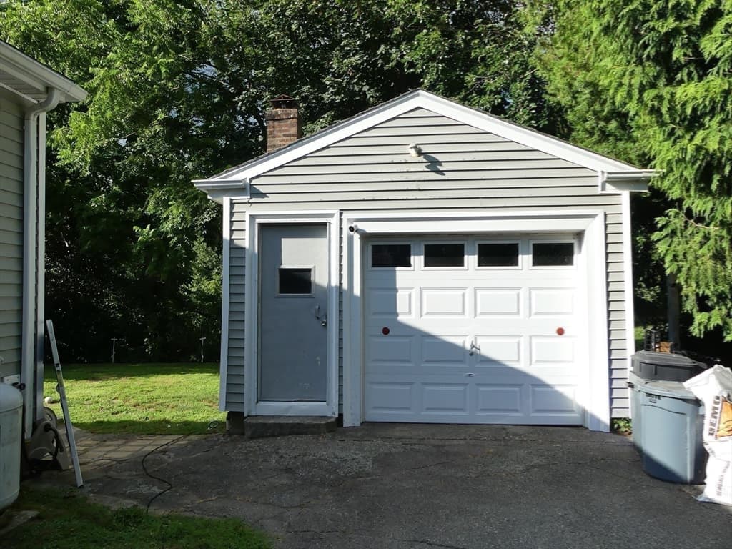 Single Family Residence at 118 Randolph Ave, Tiverton RI 02878, Tiverton, photo 26 of 30
