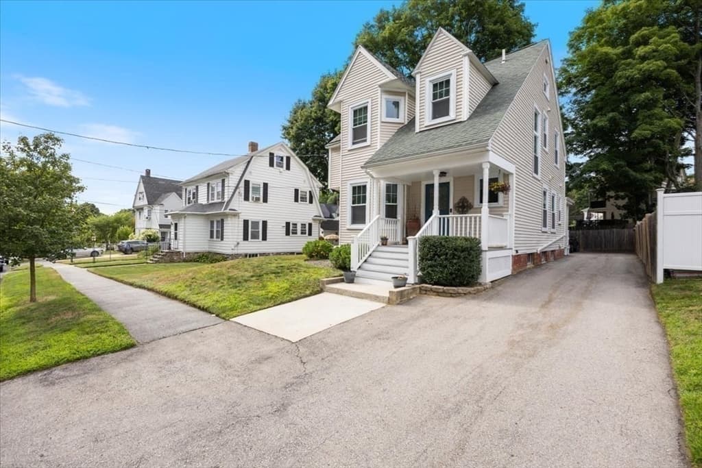 Single Family Residence at 12 Minot Ave, Haverhill MA 01830, Haverhill, photo 30 of 36