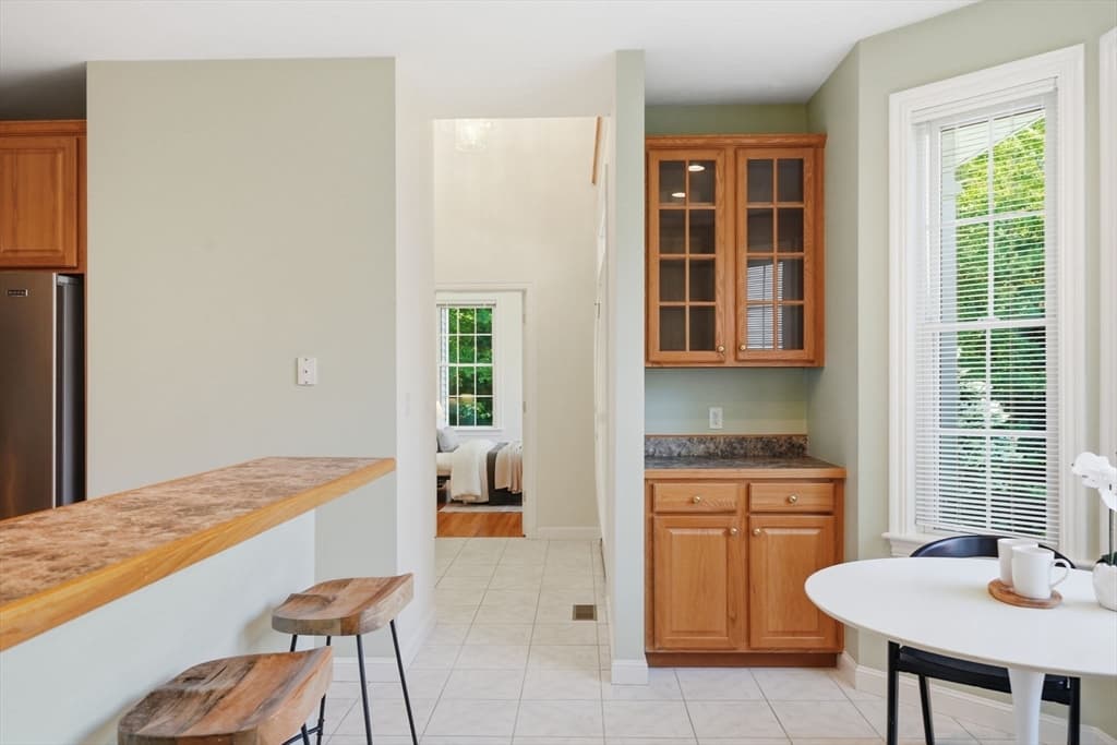 Condominium at 15 Braeburn Ln # 15, Ashland MA 01721, Ashland, photo 9 of 42