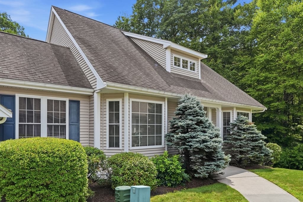 Condominium at 15 Braeburn Ln # 15, Ashland MA 01721, Ashland, photo 29 of 42