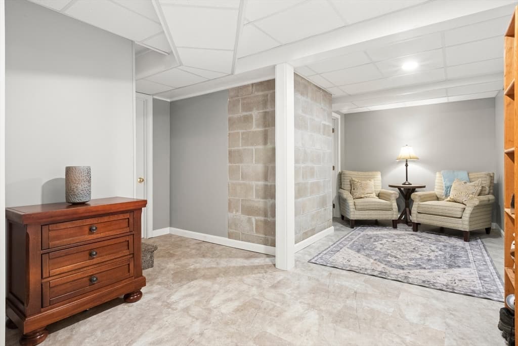 Single Family Residence at 300 E Broadway, Haverhill MA 01830, Haverhill, photo 26 of 42
