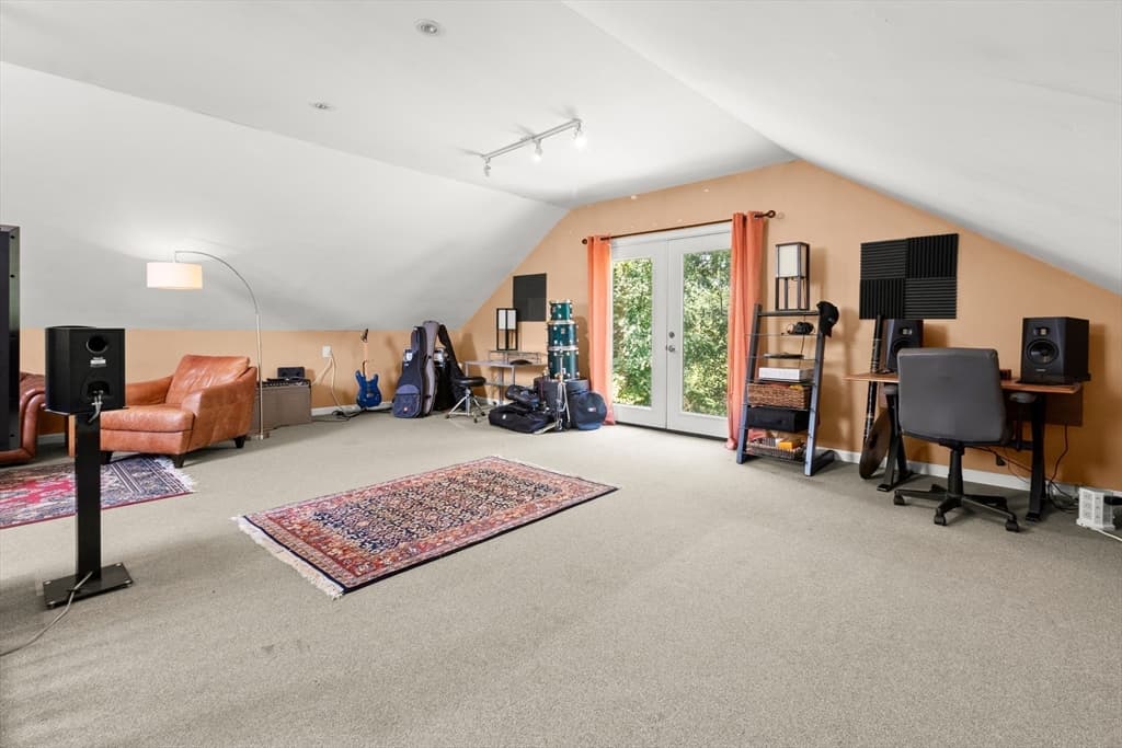 Single Family Residence at 300 E Broadway, Haverhill MA 01830, Haverhill, photo 33 of 42