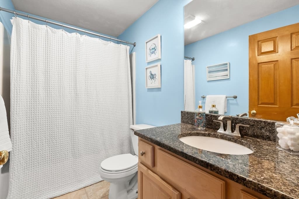 Single Family Residence at 300 E Broadway, Haverhill MA 01830, Haverhill, photo 25 of 42
