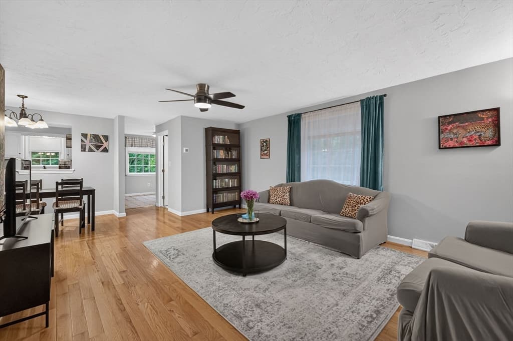 Condominium at 13 Old Meetinghouse Grn # 13, Norton MA 02766, Norton, photo 15 of 35
