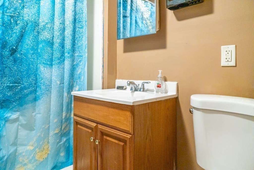 Multi Family at 218 Standish Ave, Plymouth MA 02360, Plymouth, photo 16 of 29