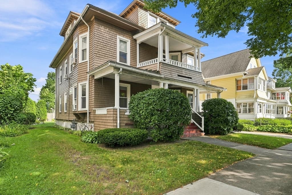 2 Family - 2 Units Up/Down at 33 Kenwood Ter, Springfield MA 01108, Springfield, photo 2 of 41