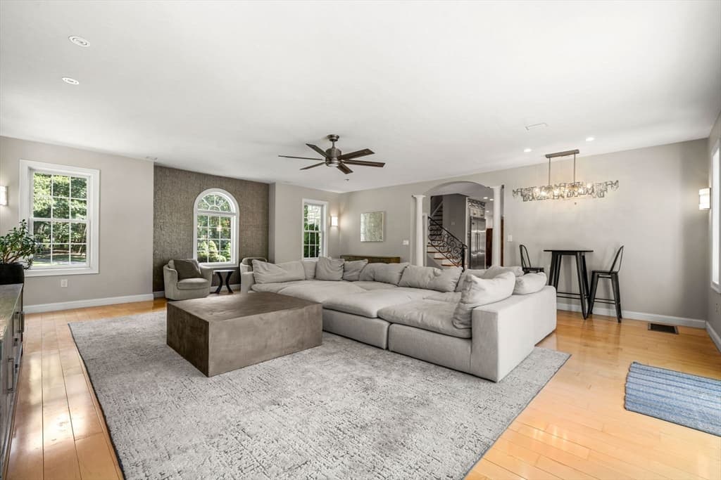 Single Family Residence at 9 Grandview Rd, North Reading MA 01864, North Reading, photo 13 of 41