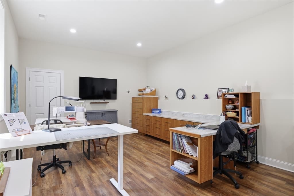 Condominium at 17 Cypress # 1, Exeter NH 03833, Exeter, photo 26 of 42