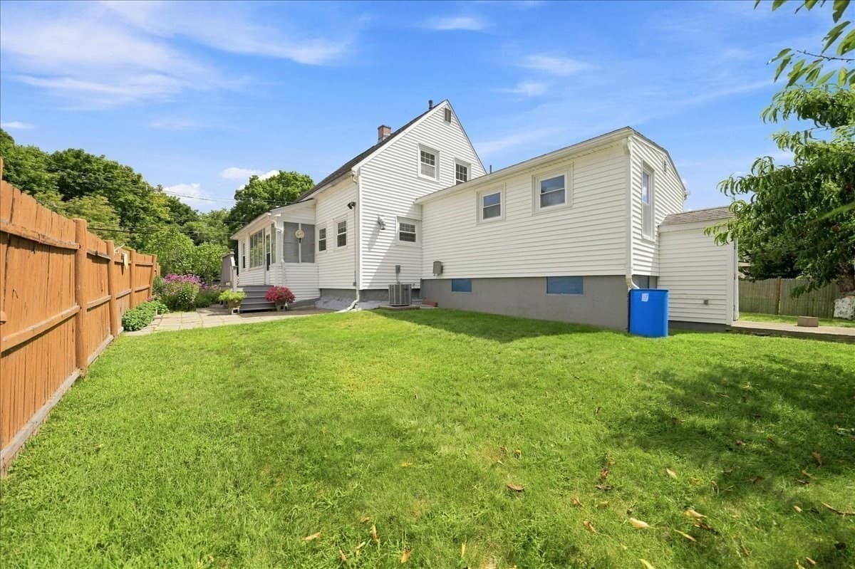 Single Family Residence at 9 Oliver Street, Milford MA 01757, Milford, photo 14 of 20