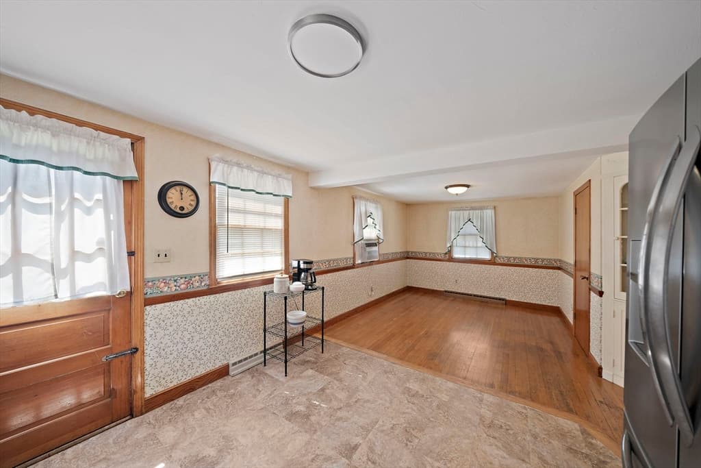 Single Family Residence at 36 Concord St, Brockton MA 02302, Brockton, photo 5 of 37
