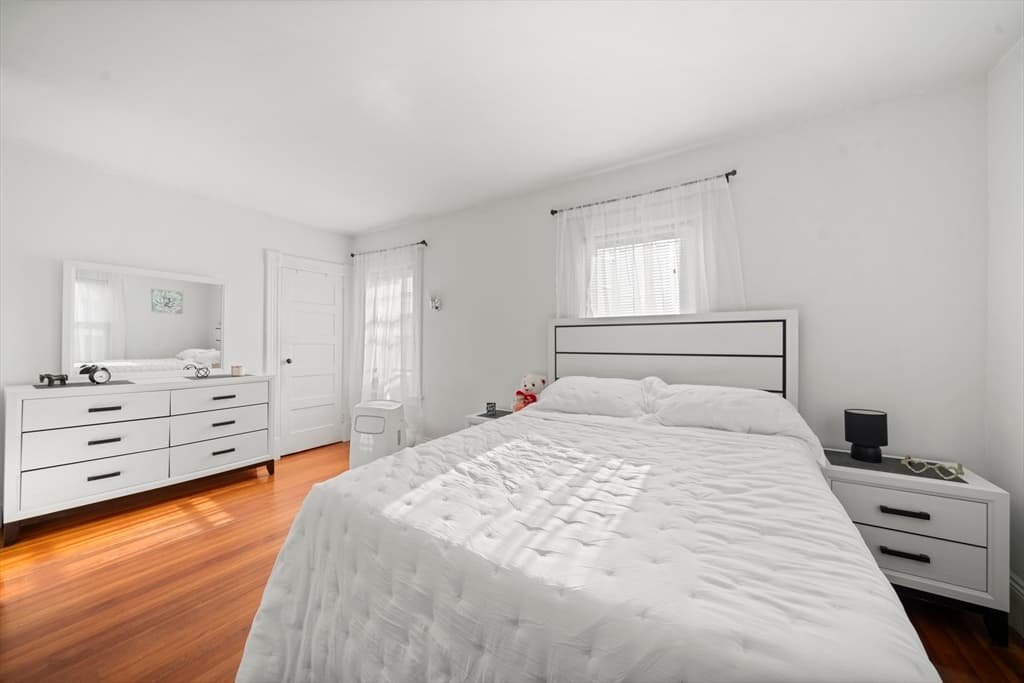 Single Family Residence at 275 Broadway St, Chicopee MA 01020, Chicopee, photo 21 of 34