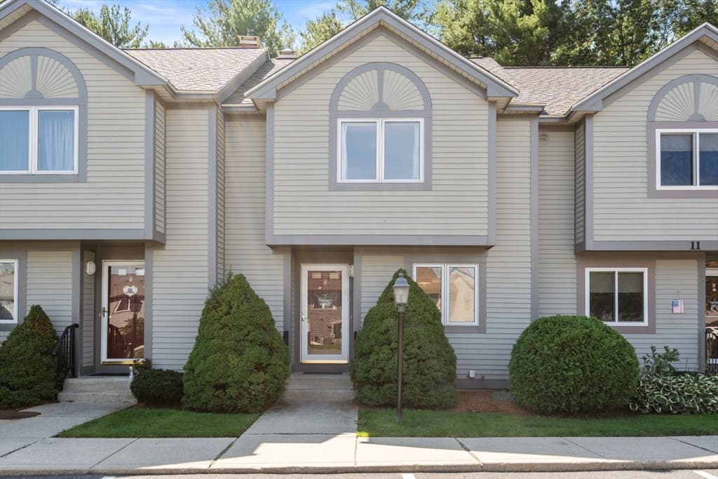55 Littleton Rd # 11B, Ayer MA 01432
