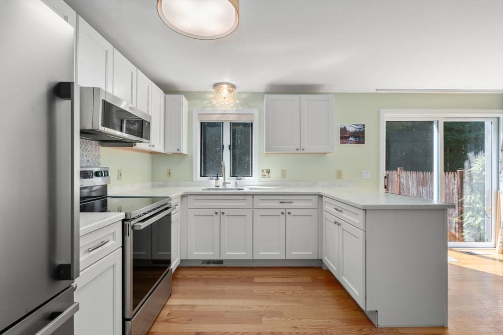 Condominium at 55 Littleton Rd # 11B, Ayer MA 01432, Ayer, photo 5 of 36