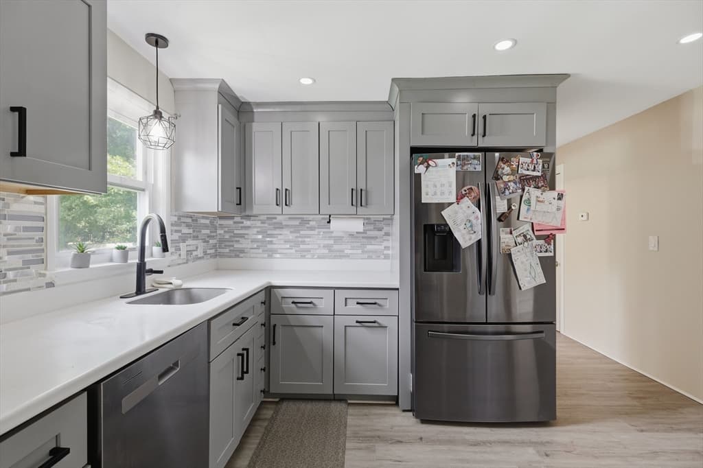 Single Family Residence at 229 Whalom Rd, Lunenburg MA 01462, Lunenburg, photo 10 of 39