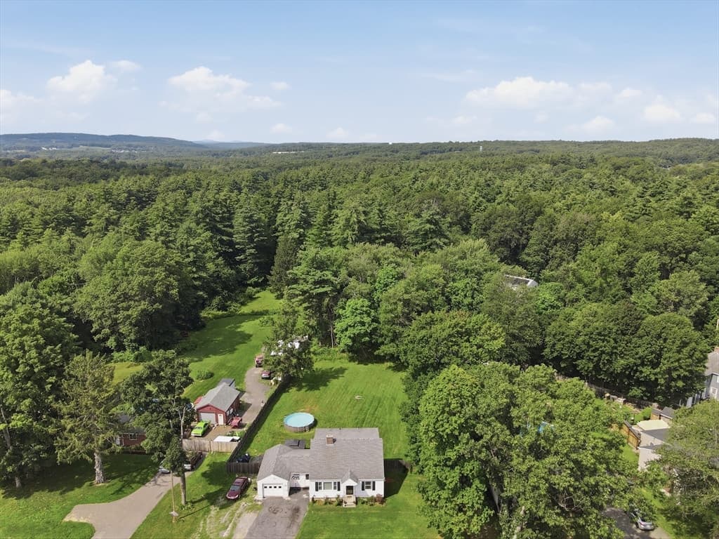Single Family Residence at 229 Whalom Rd, Lunenburg MA 01462, Lunenburg, photo 37 of 39