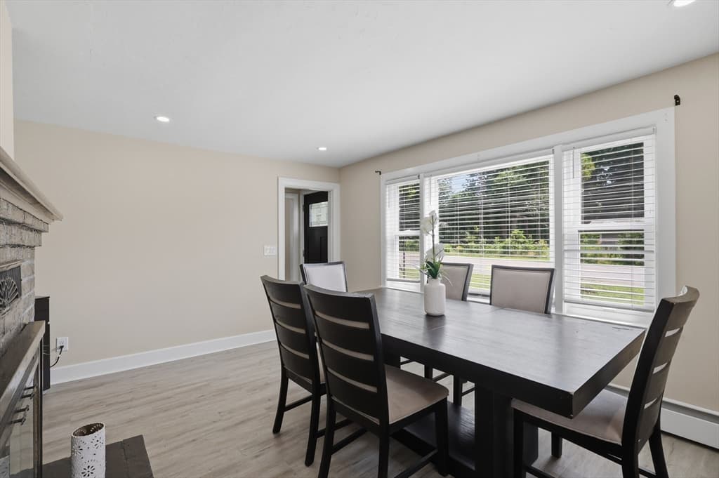 Single Family Residence at 229 Whalom Rd, Lunenburg MA 01462, Lunenburg, photo 11 of 39