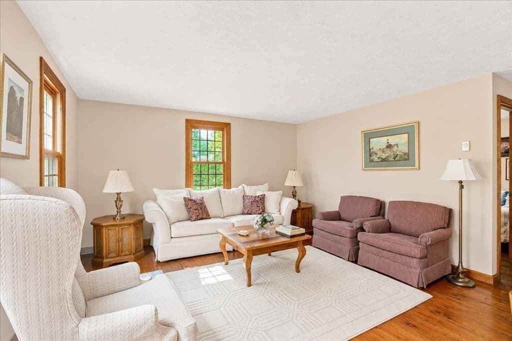 Single Family Residence at 43 E Russell Mills Rd, Plymouth MA 02360, Plymouth, photo 7 of 34
