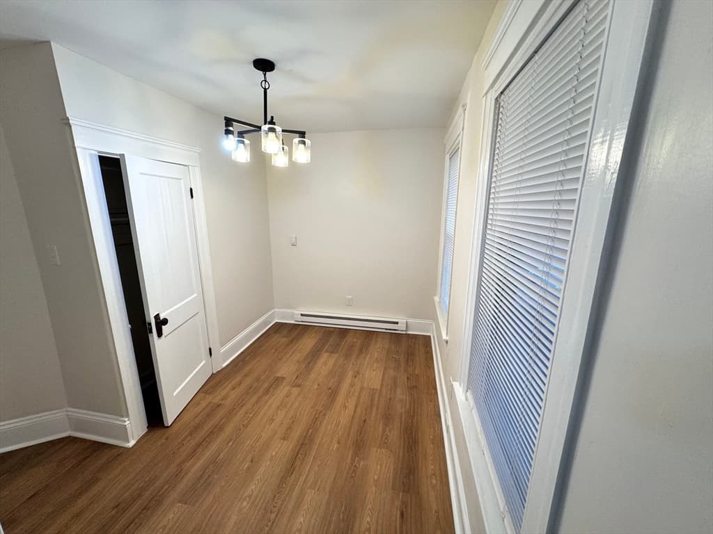 Single Family Residence at 9 Idalla Ave, Worcester MA 01606, Worcester, photo 10 of 15