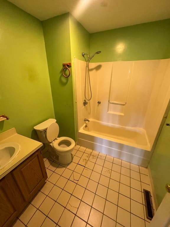Condominium at 70 Saint James # 302, Boston MA 02119, Boston, photo 7 of 26