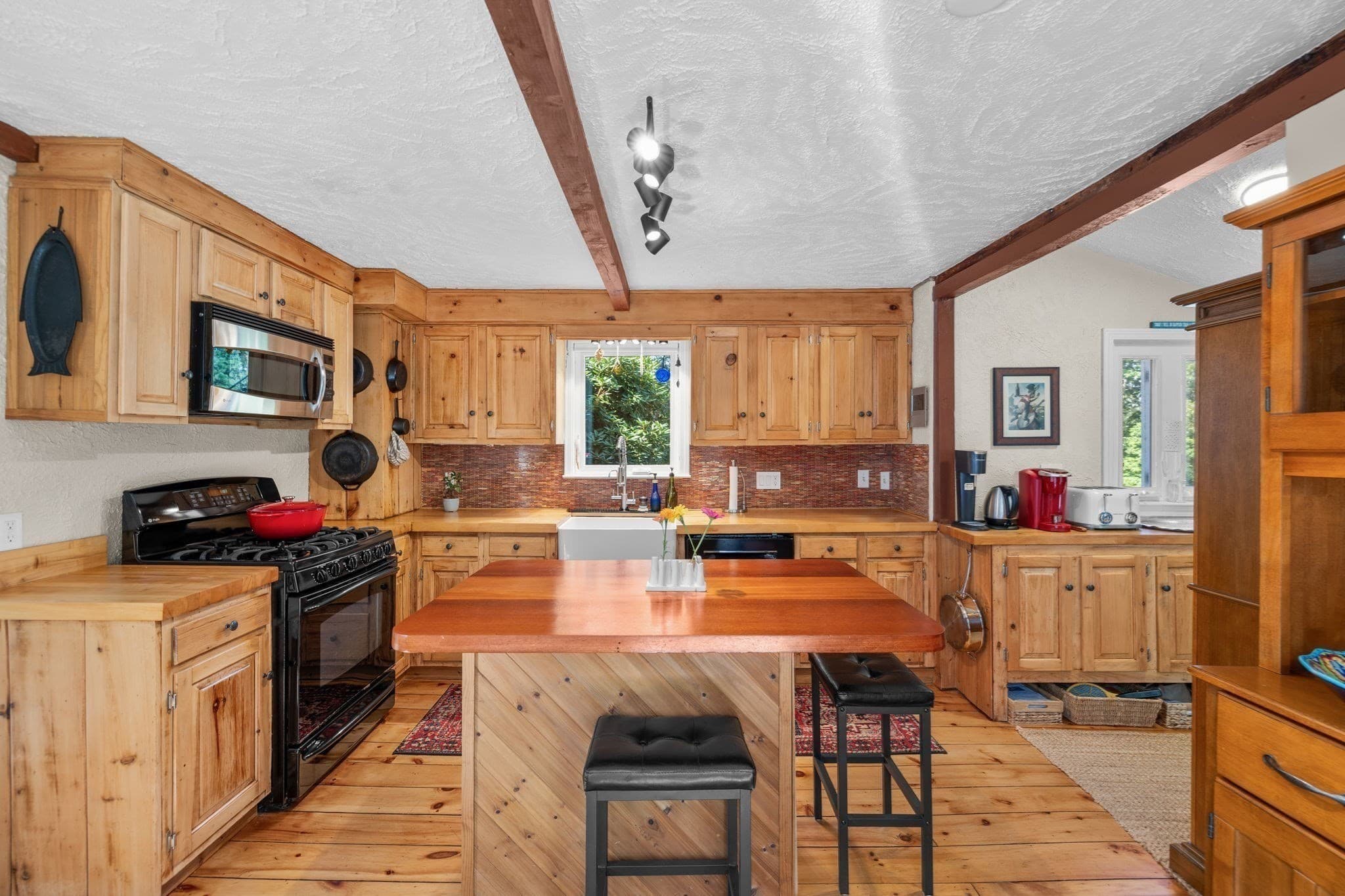 Single Family Residence at 775 Shore Rd, Bourne MA 02559, Bourne, photo 7 of 39