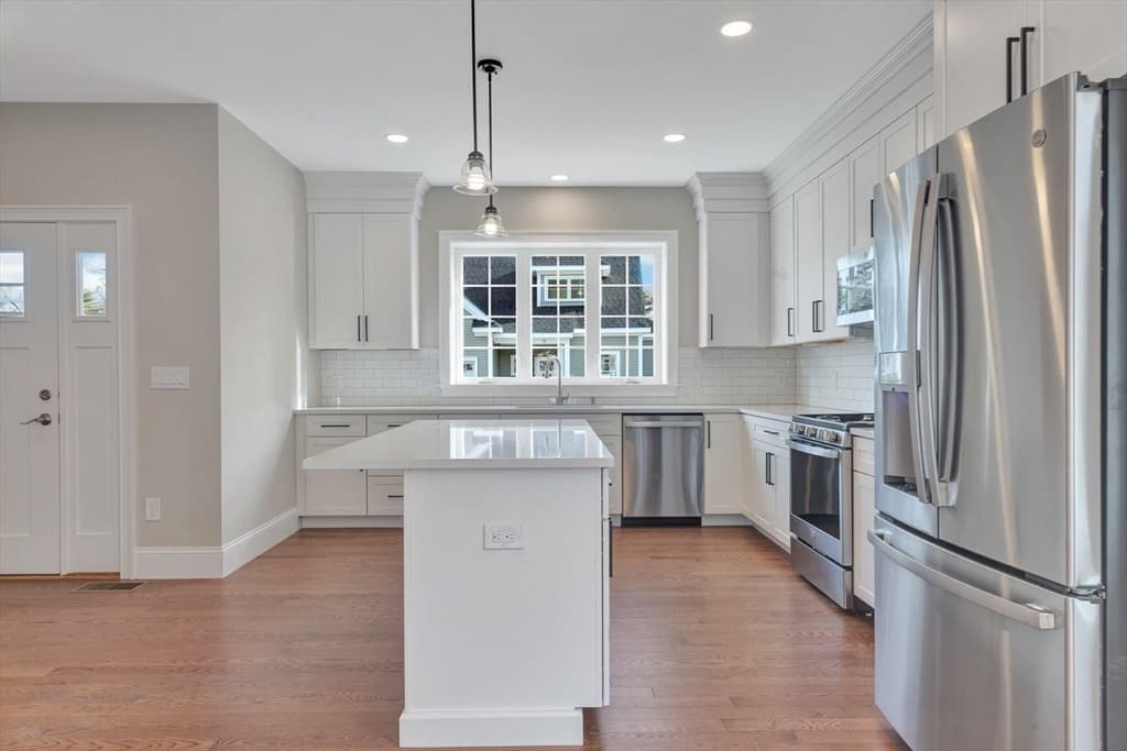 Condominium at 8 Weber Farm Road # 8, Wrentham MA 02093, Wrentham, photo 7 of 30