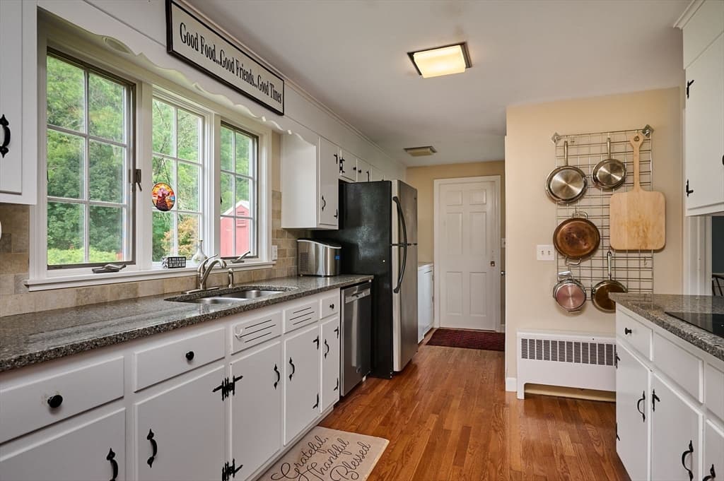 Single Family Residence at 35 Meadow Lane, Greenfield MA 01301, Greenfield, photo 14 of 42