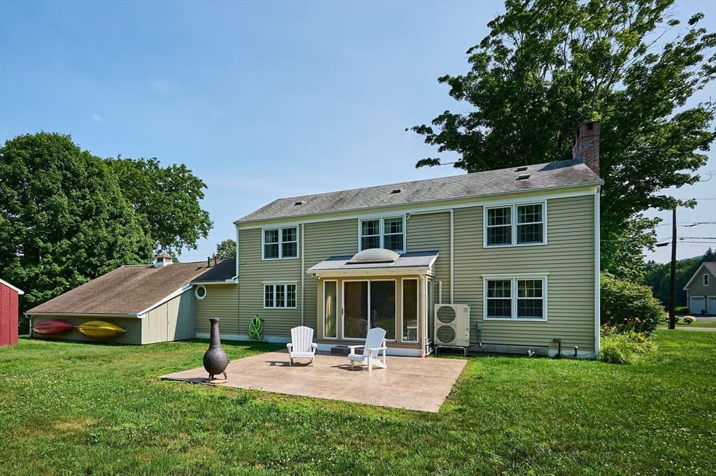 Single Family Residence at 35 Meadow Lane, Greenfield MA 01301, Greenfield, photo 4 of 42
