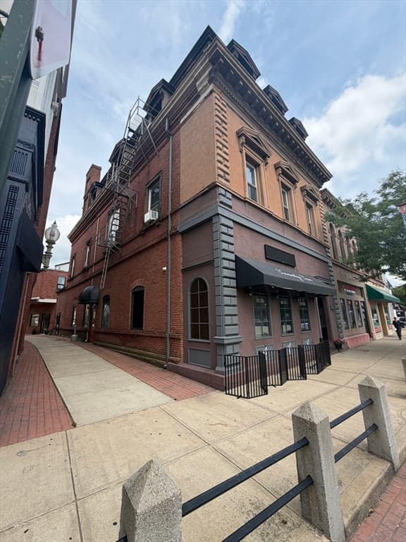 Commercial Sale at 9 Taunton Grn, Taunton MA 02780, Taunton, photo 2 of 4
