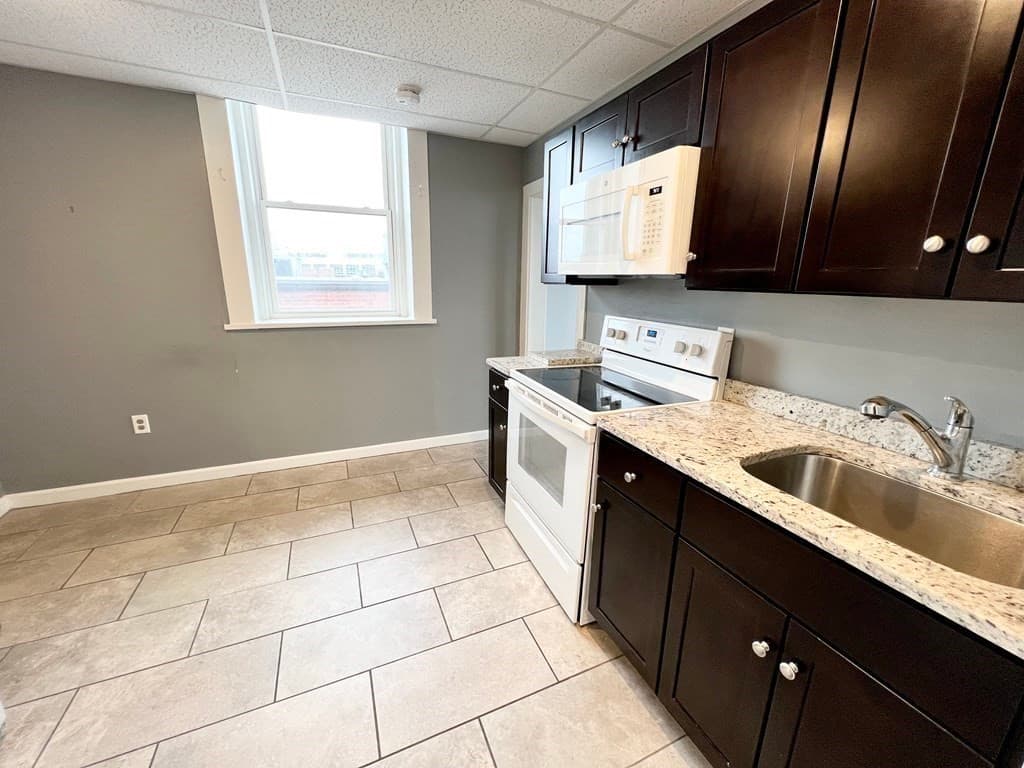 Commercial Sale at 9 Taunton Grn, Taunton MA 02780, Taunton, photo 7 of 11