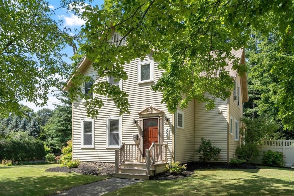 Single Family Residence at 804 Main Street, Lynnfield MA 01940, Lynnfield, photo 2 of 42