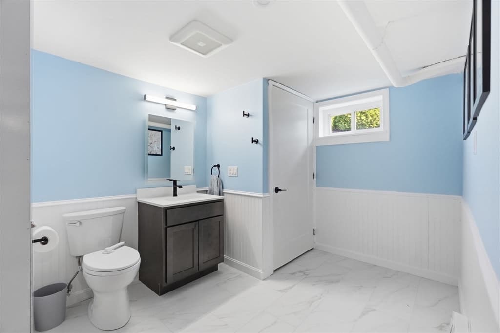Single Family Residence at 16 Robert Ave, Woburn MA 01801, Woburn, photo 27 of 38