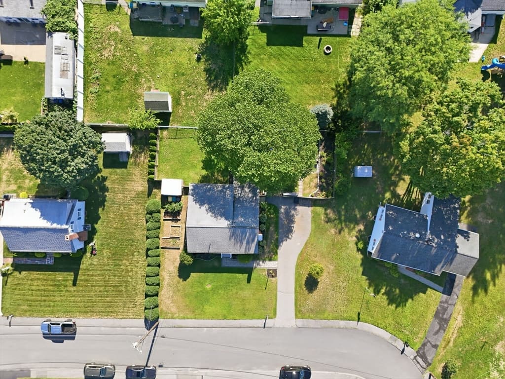 Single Family Residence at 16 Robert Ave, Woburn MA 01801, Woburn, photo 35 of 38