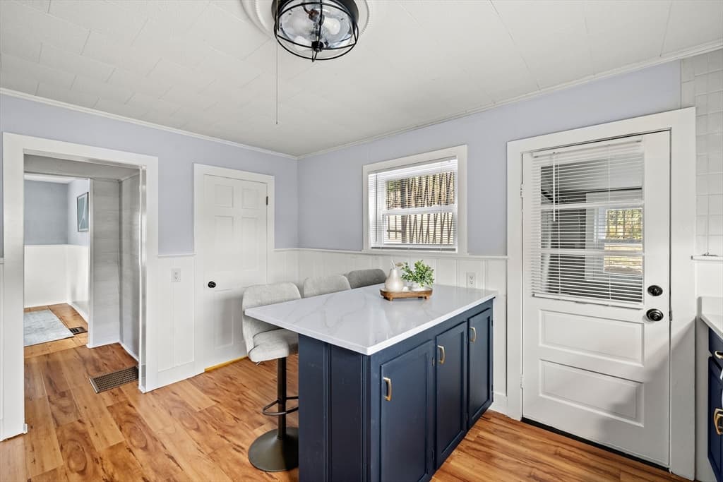 Single Family Residence at 53 Sewall St, Marblehead MA 01945, Marblehead, photo 10 of 28