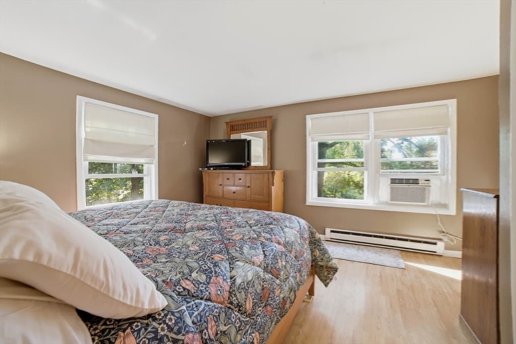 Single Family Residence at 31-A Belcourt Rd, Worcester MA 01605, Worcester, photo 34 of 42