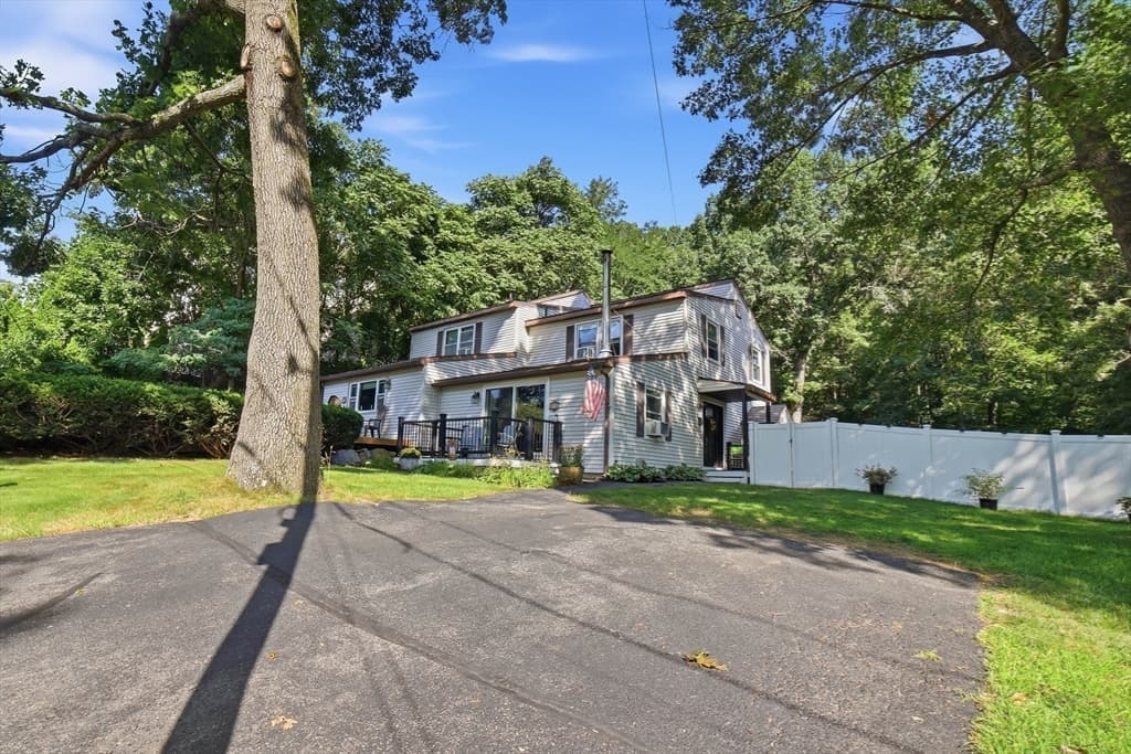Single Family Residence at 31-A Belcourt Rd, Worcester MA 01605, Worcester, photo 41 of 42