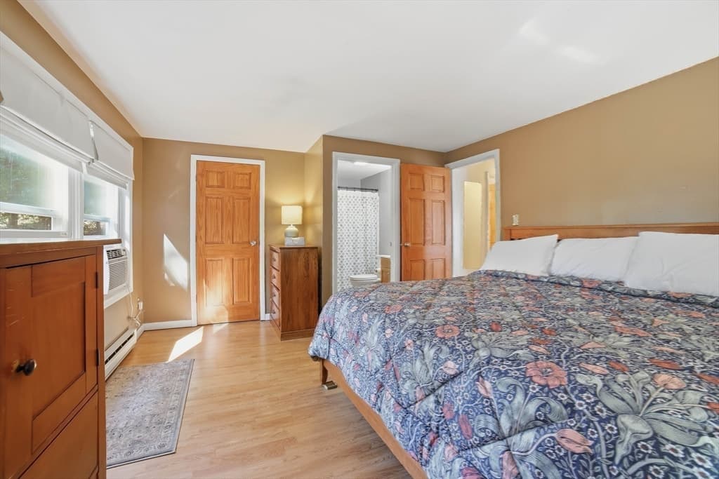 Single Family Residence at 31-A Belcourt Rd, Worcester MA 01605, Worcester, photo 31 of 42