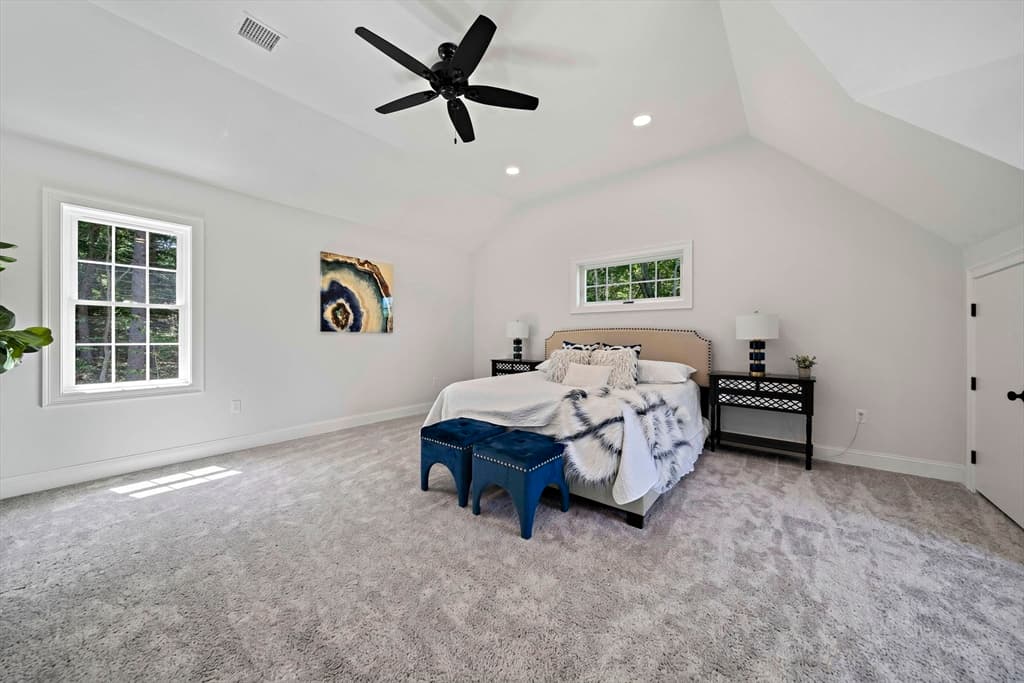 Single Family Residence at 4 Clarendon Circle, Holbrook MA 02343, Holbrook, photo 17 of 39