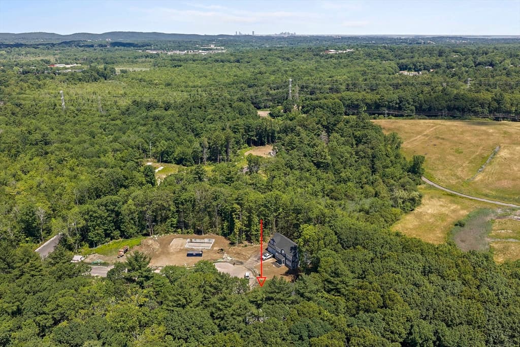 Single Family Residence at 4 Clarendon Circle, Holbrook MA 02343, Holbrook, photo 37 of 39
