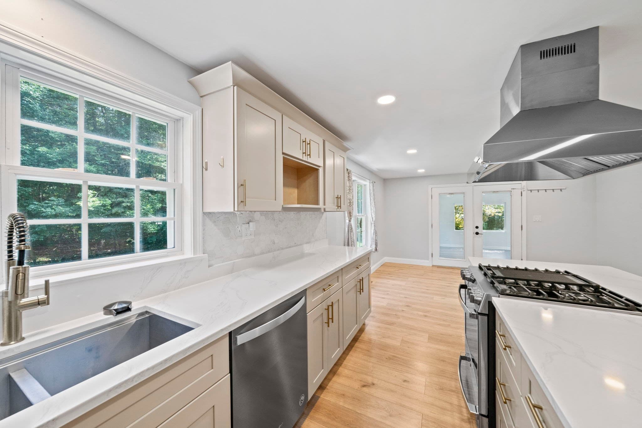 Single Family Residence at 379 West Washington Street, Hanson MA 02341, Hanson, photo 7 of 42