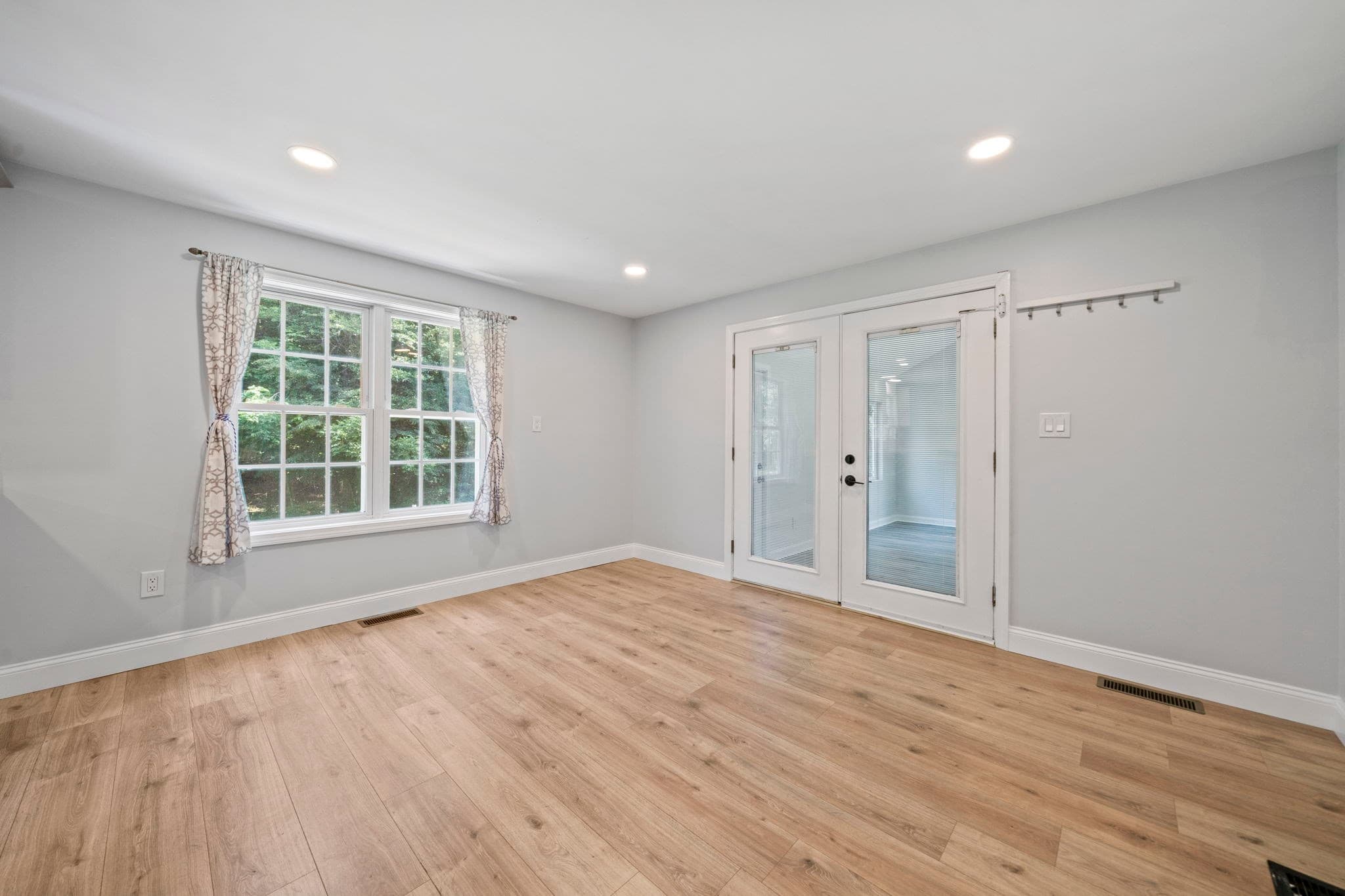Single Family Residence at 379 West Washington Street, Hanson MA 02341, Hanson, photo 10 of 42