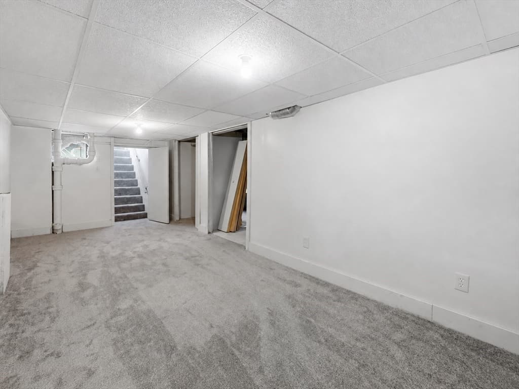 Single Family Residence at 85 Silas St, Springfield MA 01109, Springfield, photo 19 of 21