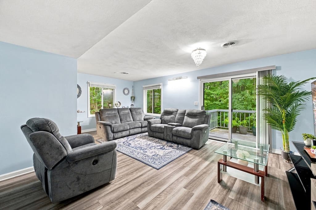 Condominium at 95 Commons Dr # 107, Shrewsbury MA 01545, Shrewsbury, photo 4 of 39