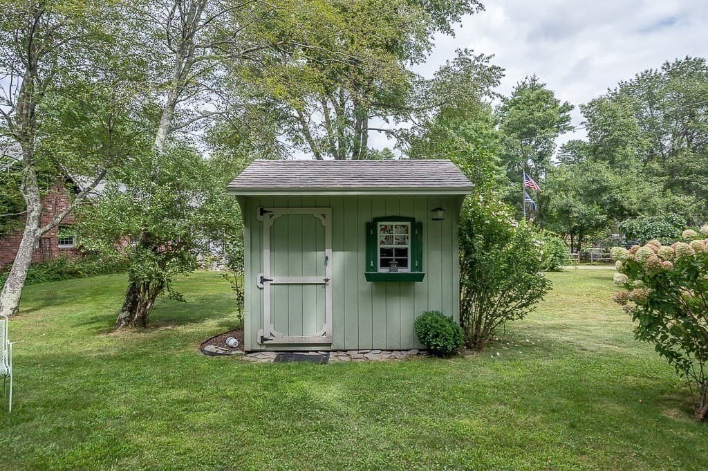 Single Family Residence at 5 Abenaki St, Hubbardston MA 01452, Hubbardston, photo 6 of 42