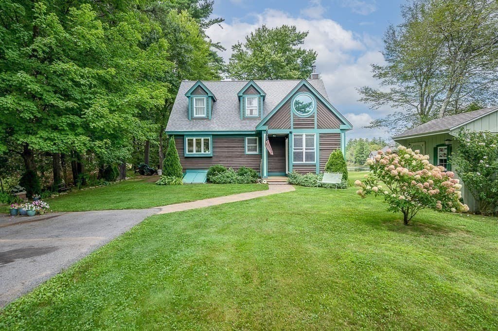 Single Family Residence at 5 Abenaki St, Hubbardston MA 01452, Hubbardston, photo 5 of 42