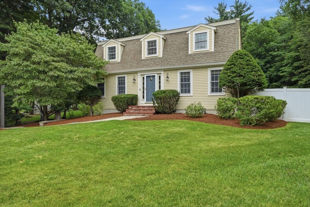 Single Family Residence at 351 Old Farm Road, Hanover MA 02339, Hanover, photo 2 of 39